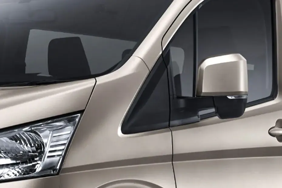 toyota-hiace-drivers-side-mirror